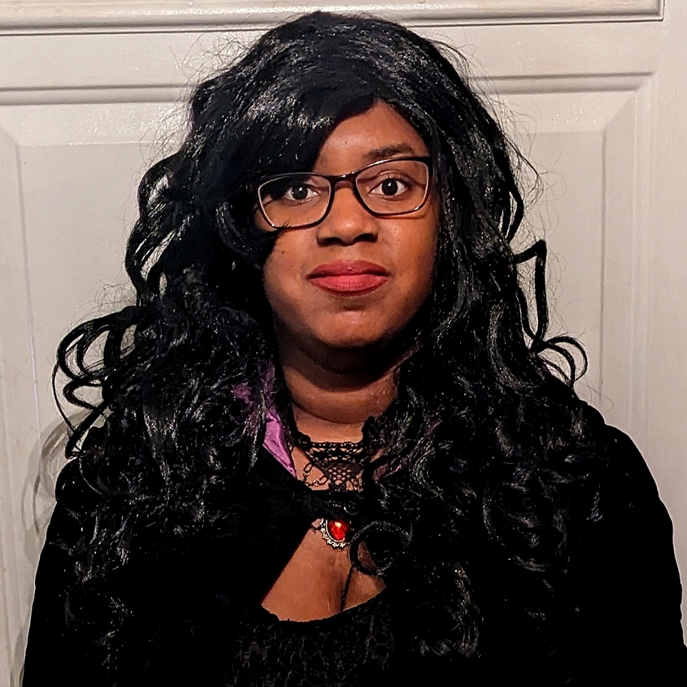 Meet your Posher, Lakeisha